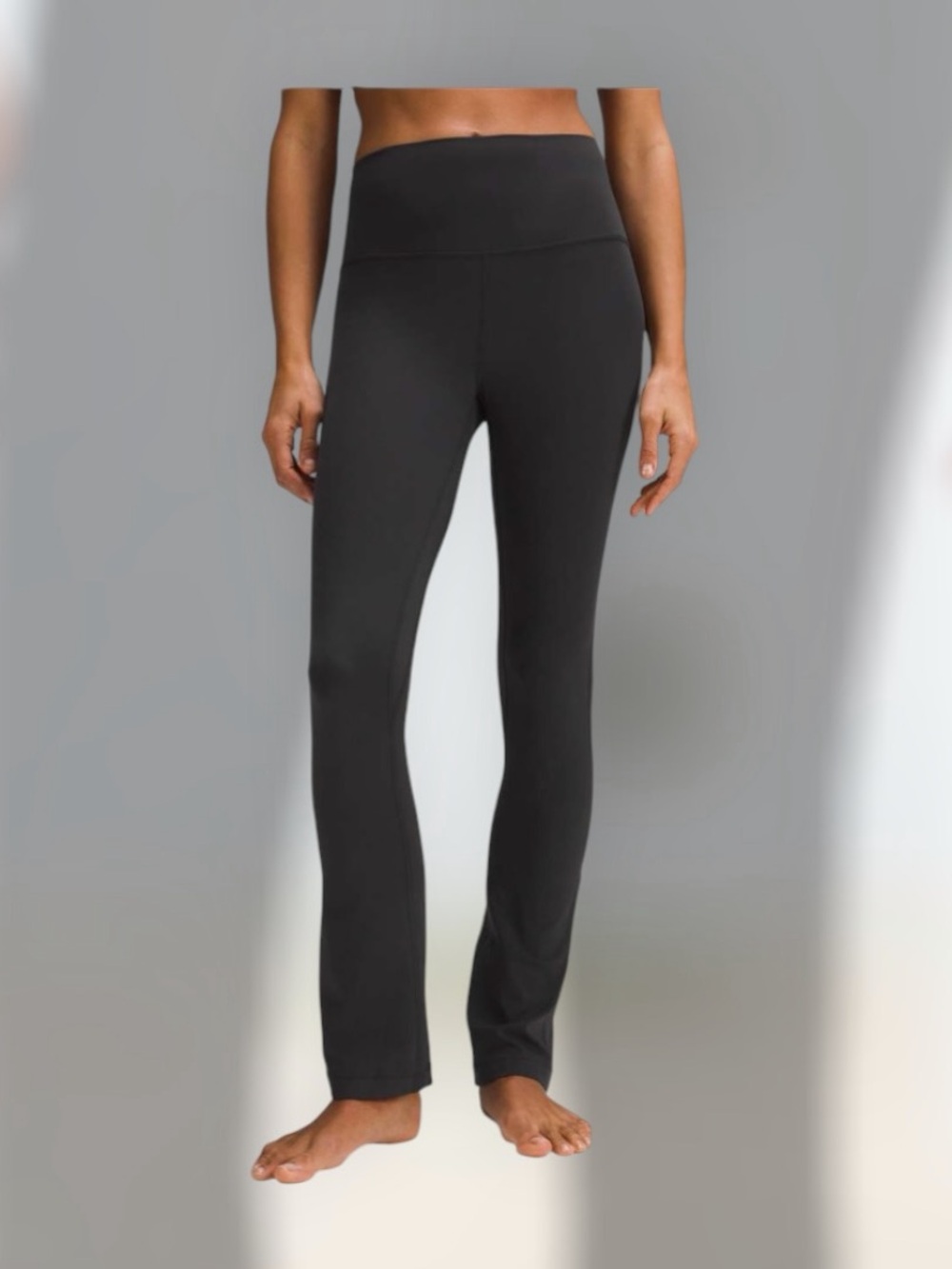 Lululemon Align High-Rise Mini-Flared
Pant 28"
Black